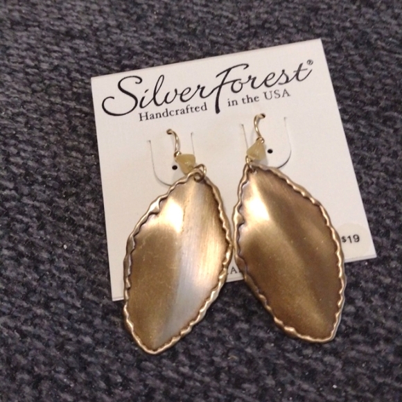 🌟 Silver Forest Earrings NWT - Picture 2 of 5